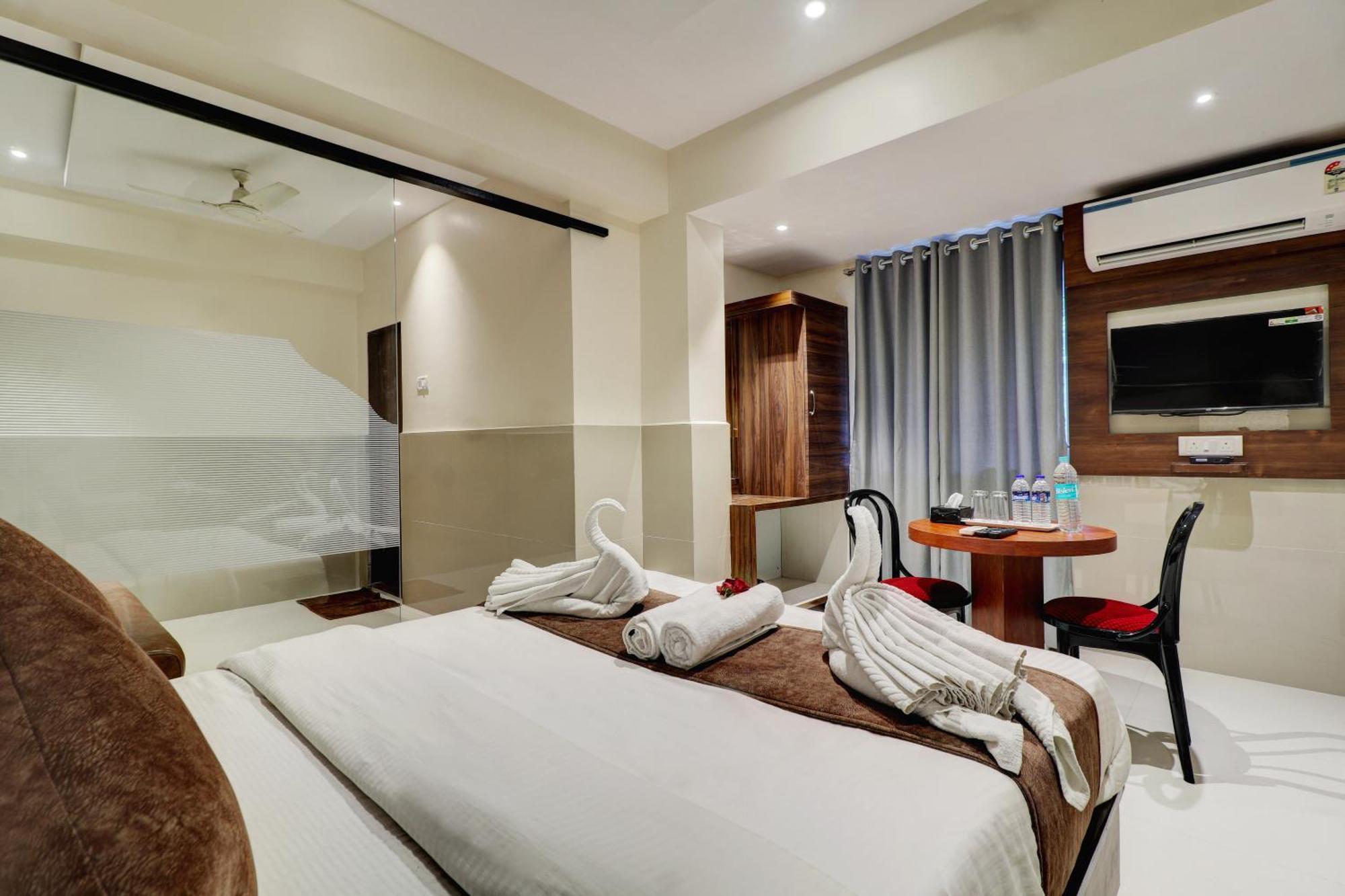 Hotel New Parimeet Residency Navi Mumbai Exterior foto