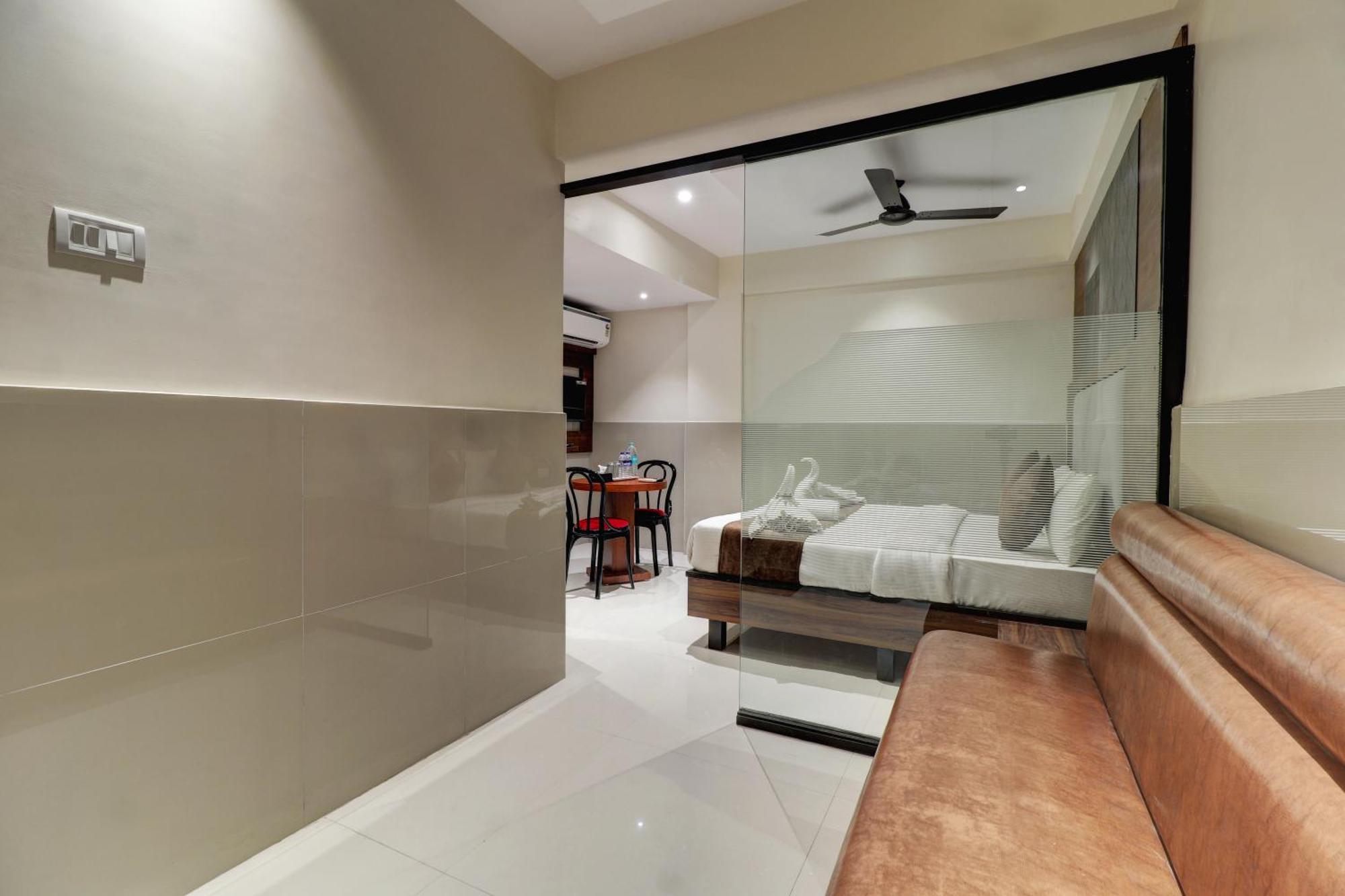 Hotel New Parimeet Residency Navi Mumbai Exterior foto